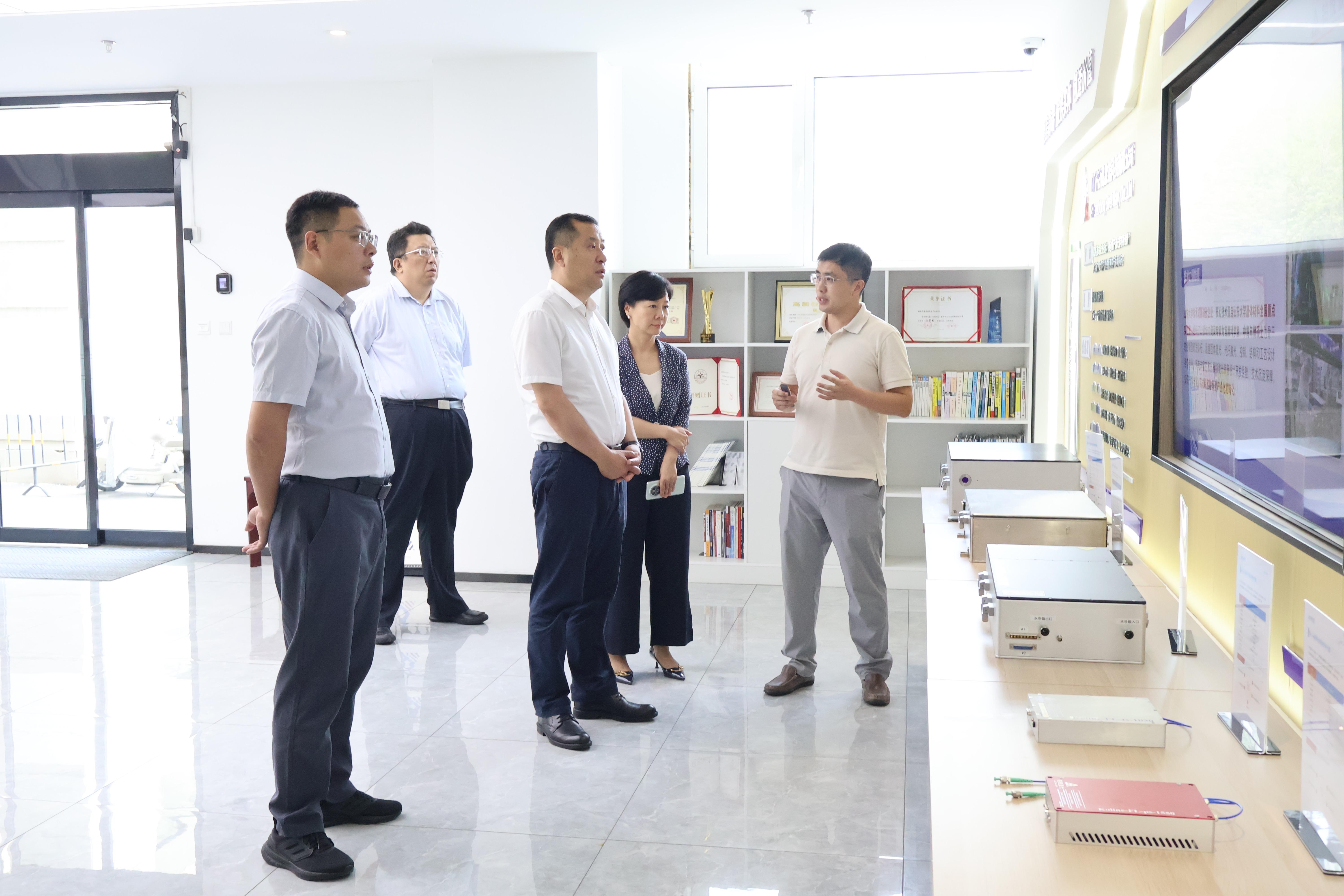 济南市科技局莅临香蕉视频考察调研